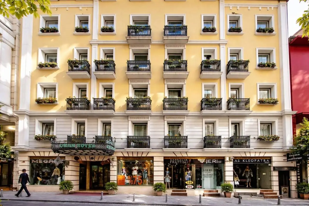 Oran Hotel