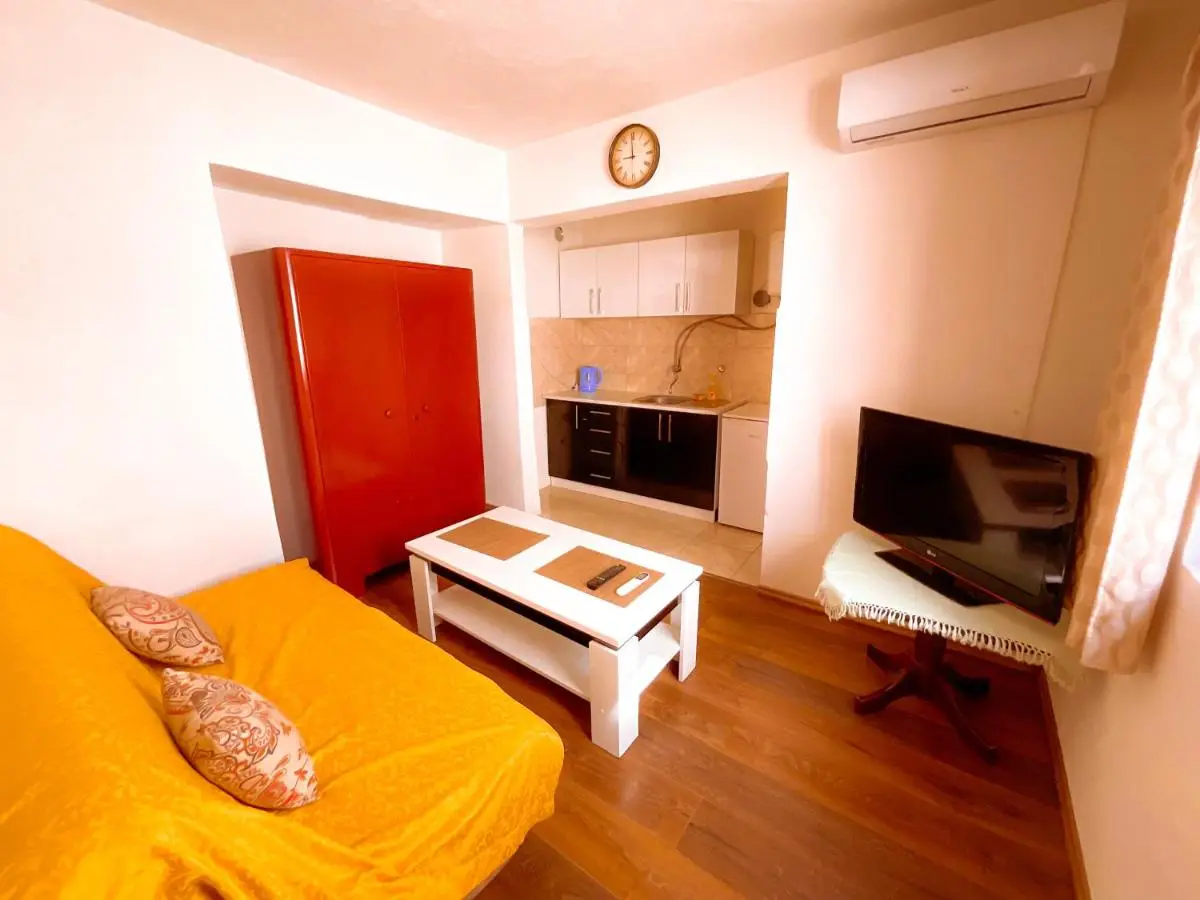 Balkan House