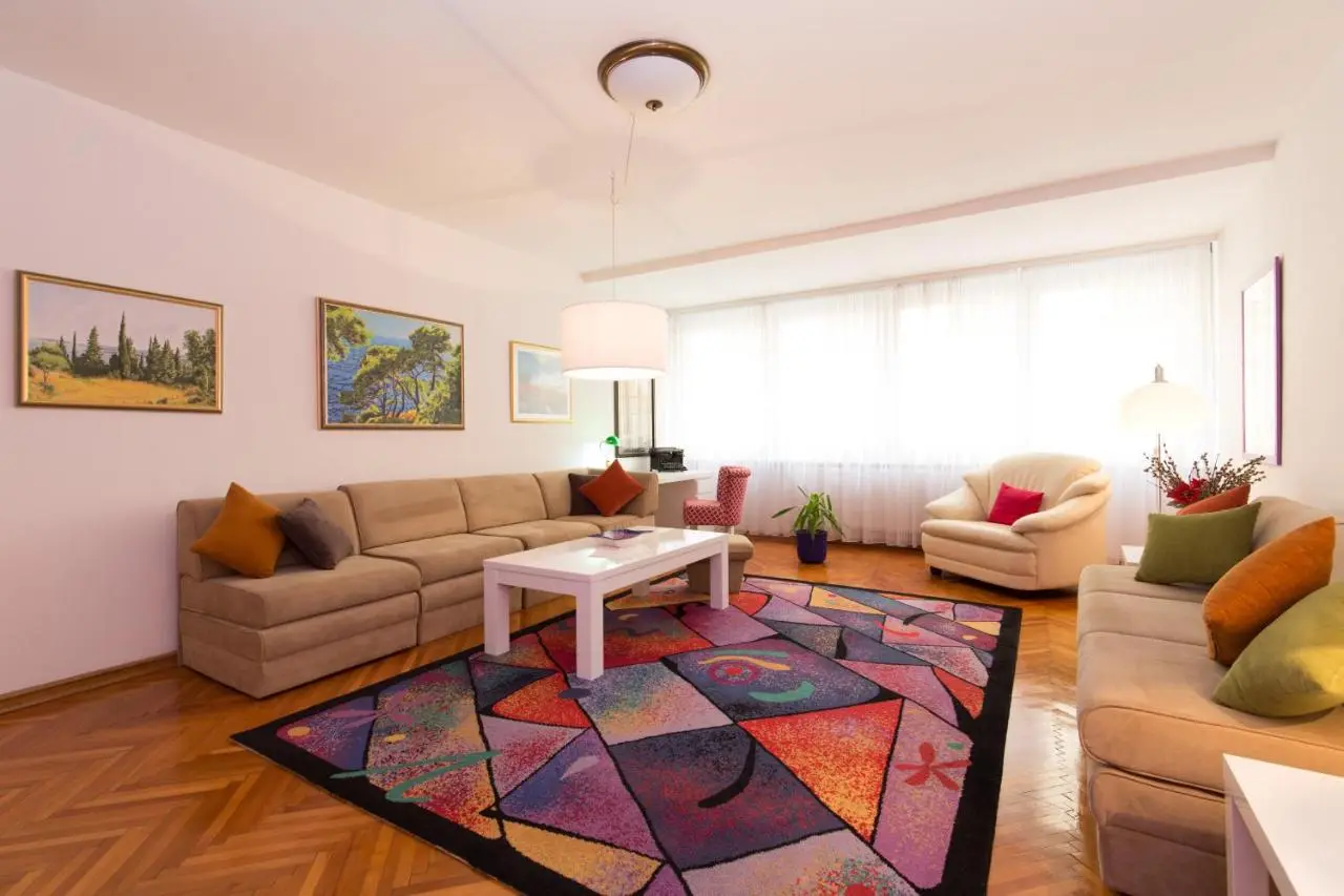 Apartment Gloria
