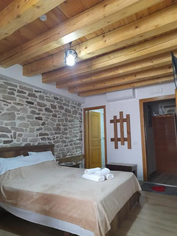 Guest House Ani-Rooms&Food in Old Bazaar,Gjirokaster