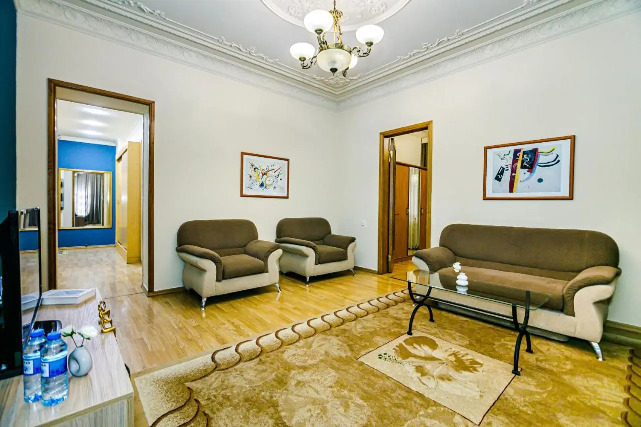 Tranquil Green Corner One Bedroom