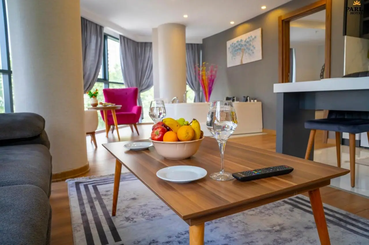 Parla Suite Hotel
