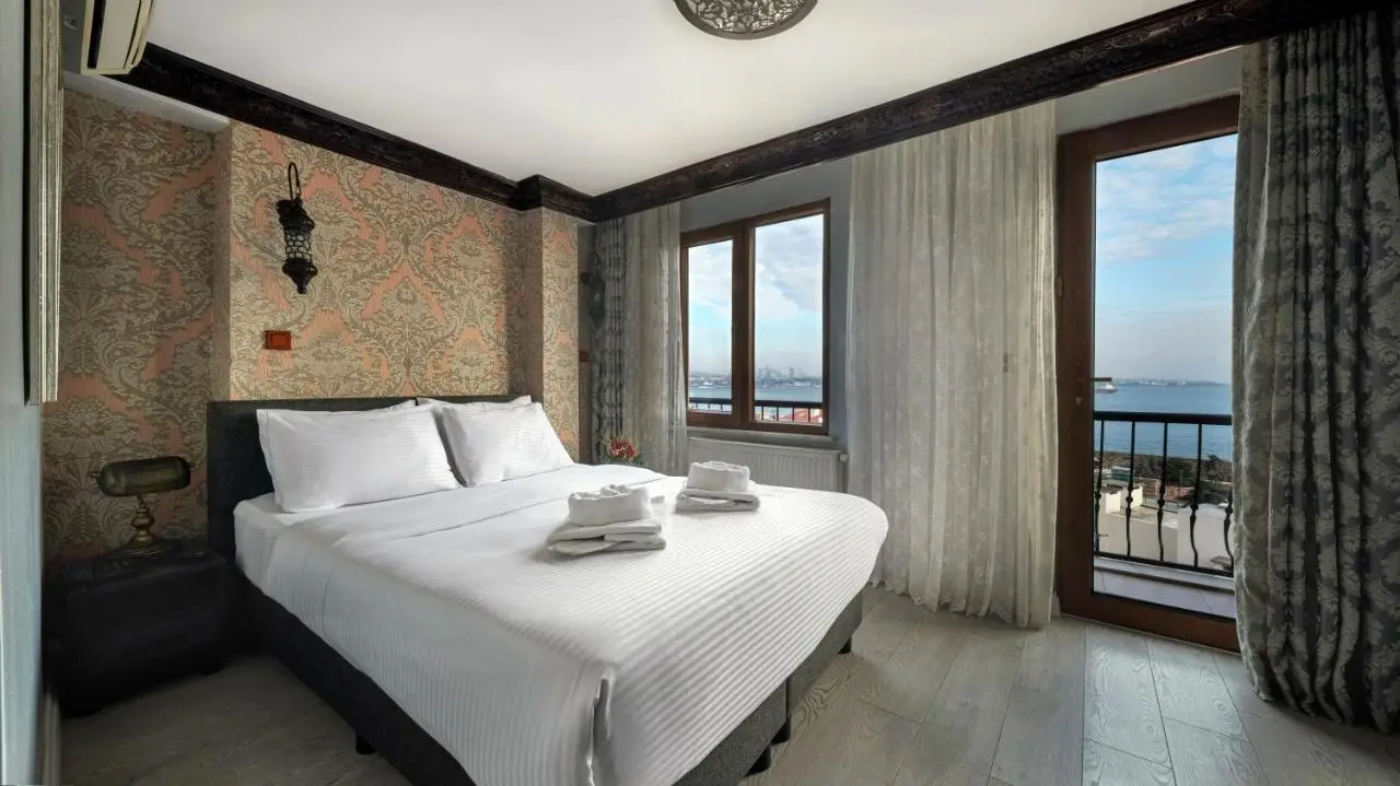 Mytra Hotel