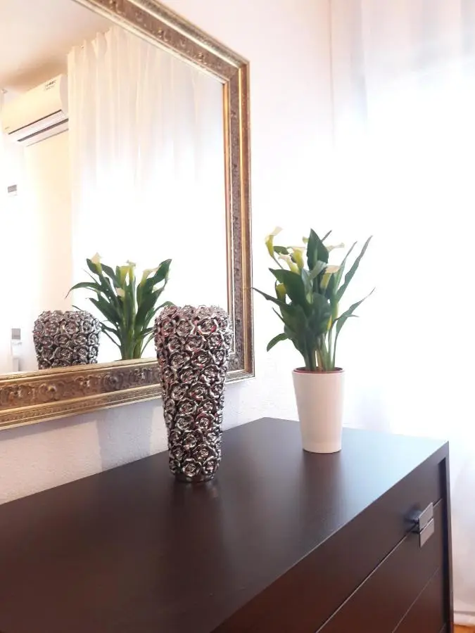 Farah Superior Apartments