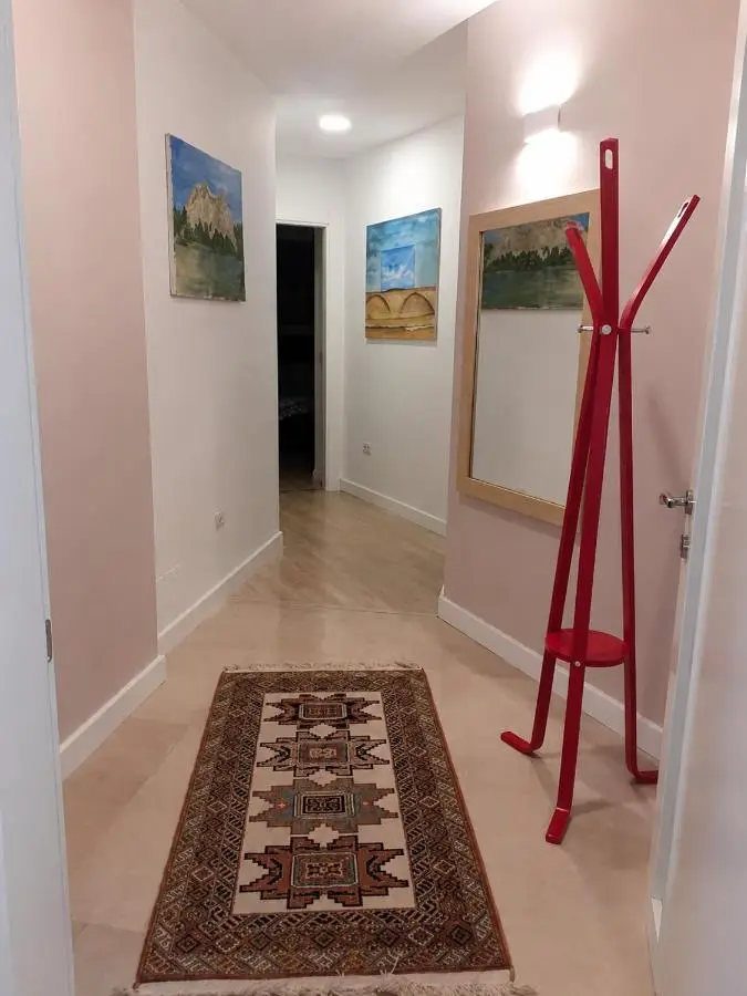 Lake View Apartment