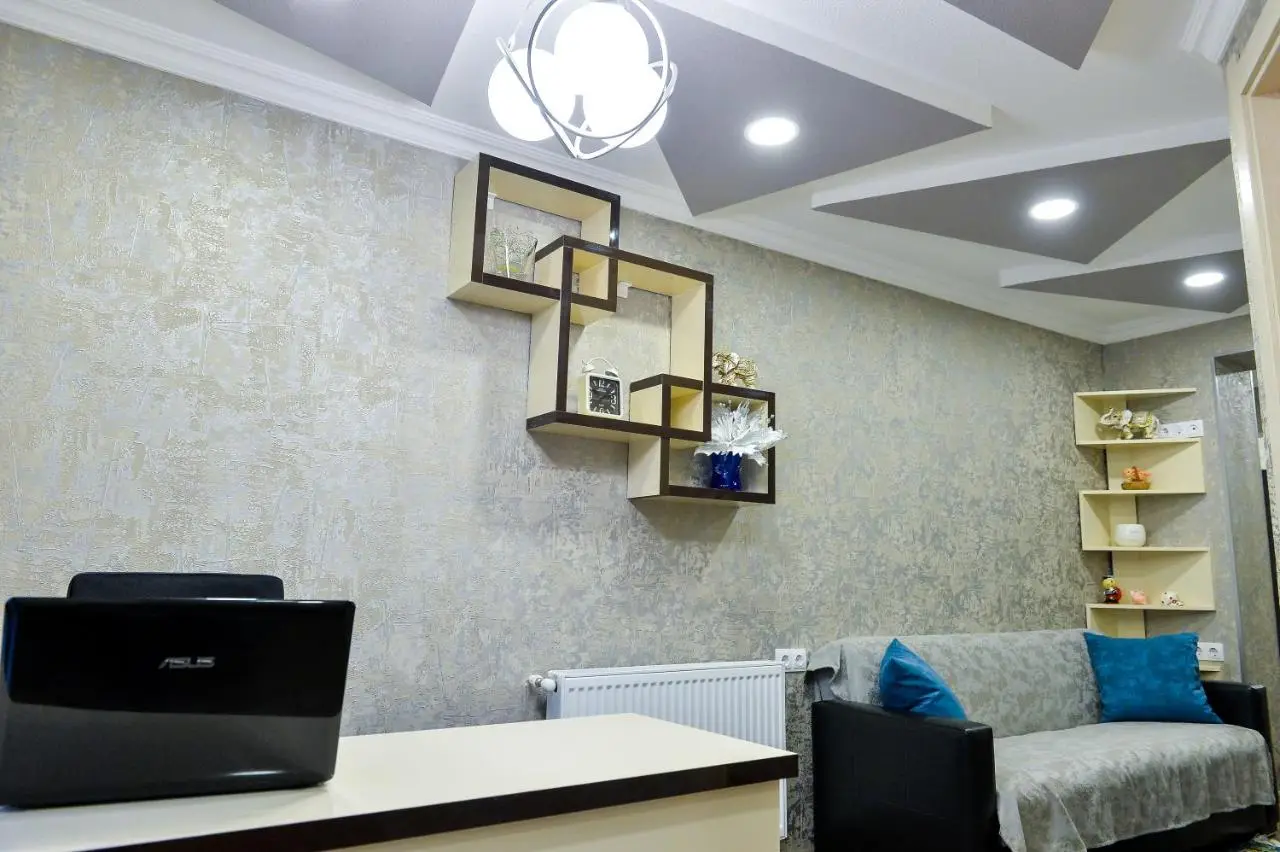 HOSTEL LOOK