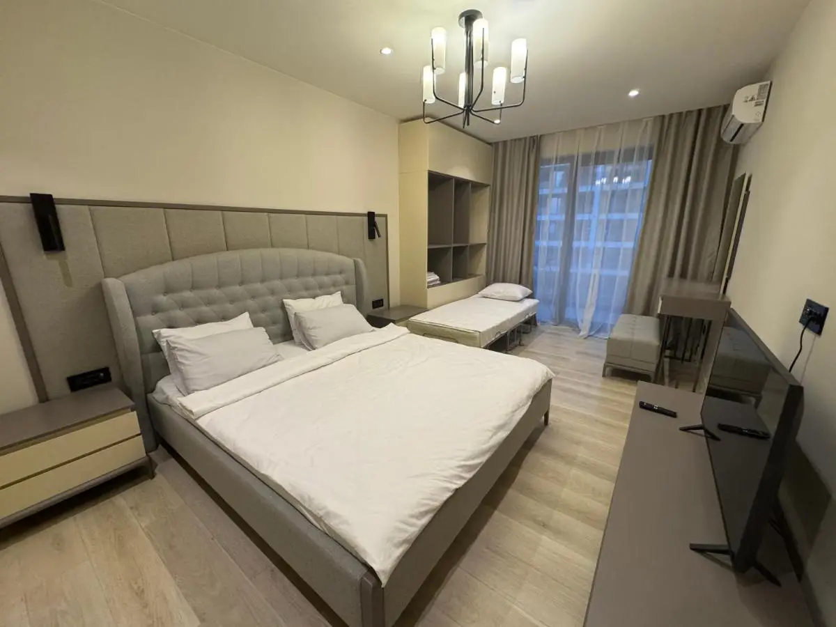 Sea Breeze, "Park Residence-2"