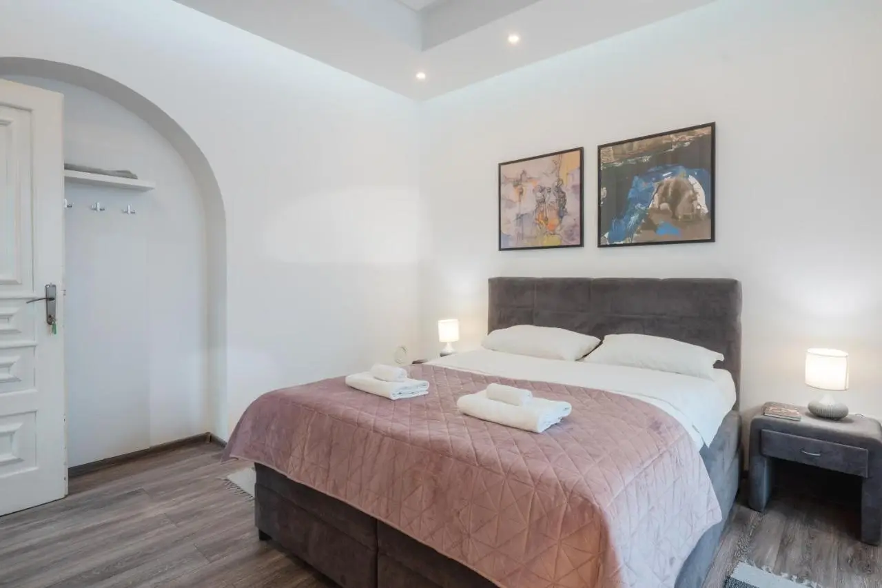 Modern Apartments near Cathedral - Heart of the City Center