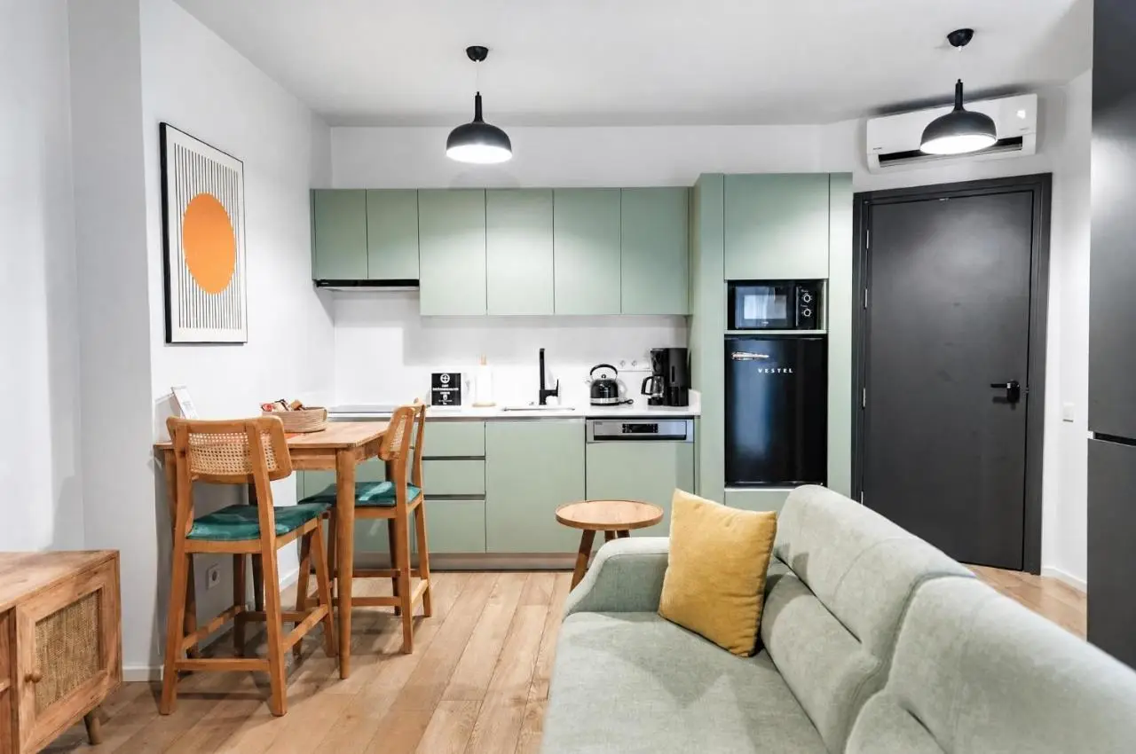 Bird Nest Suites