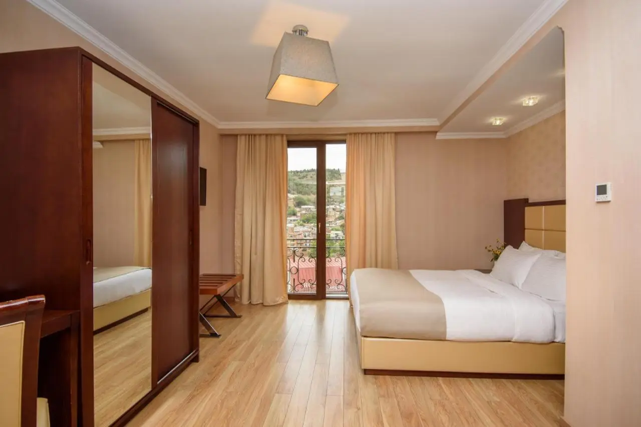 KMM Hotel