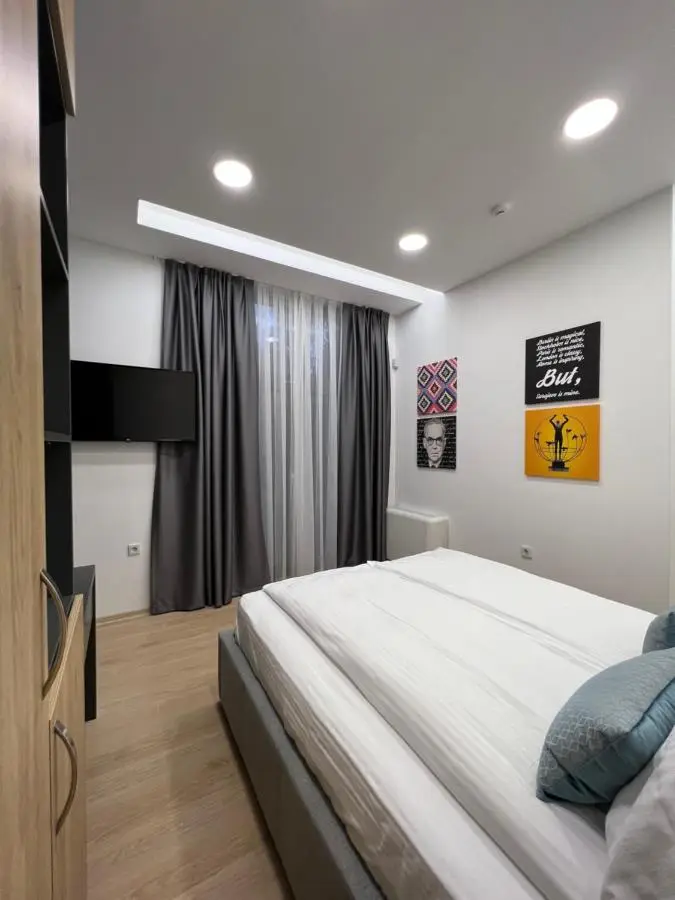 OLYMPIC 84 Apartments