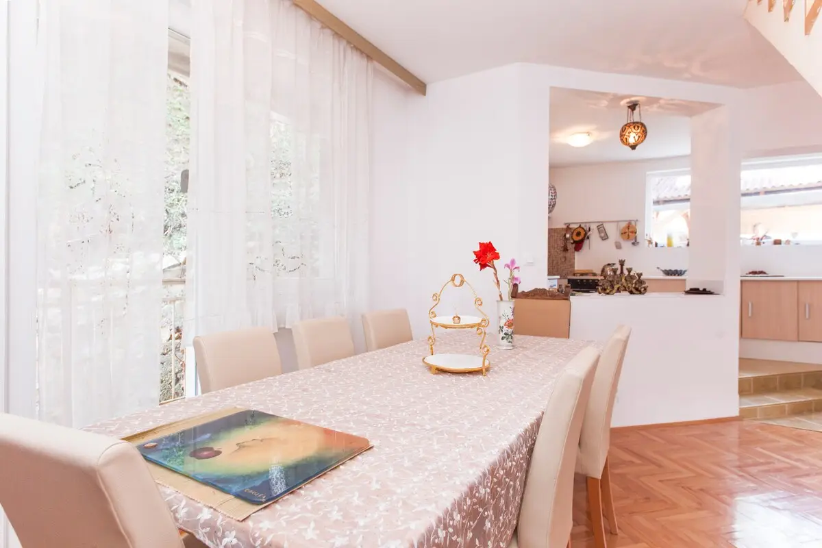 Charming 4-Bedroom Art House in Sarajevo Center