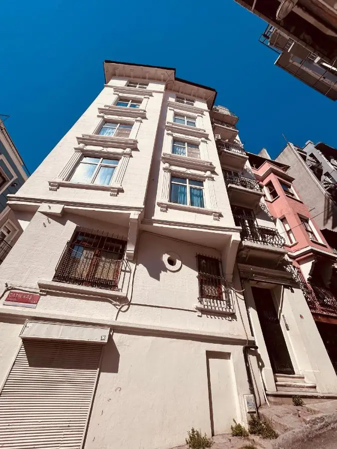 1910 Pera Apartment