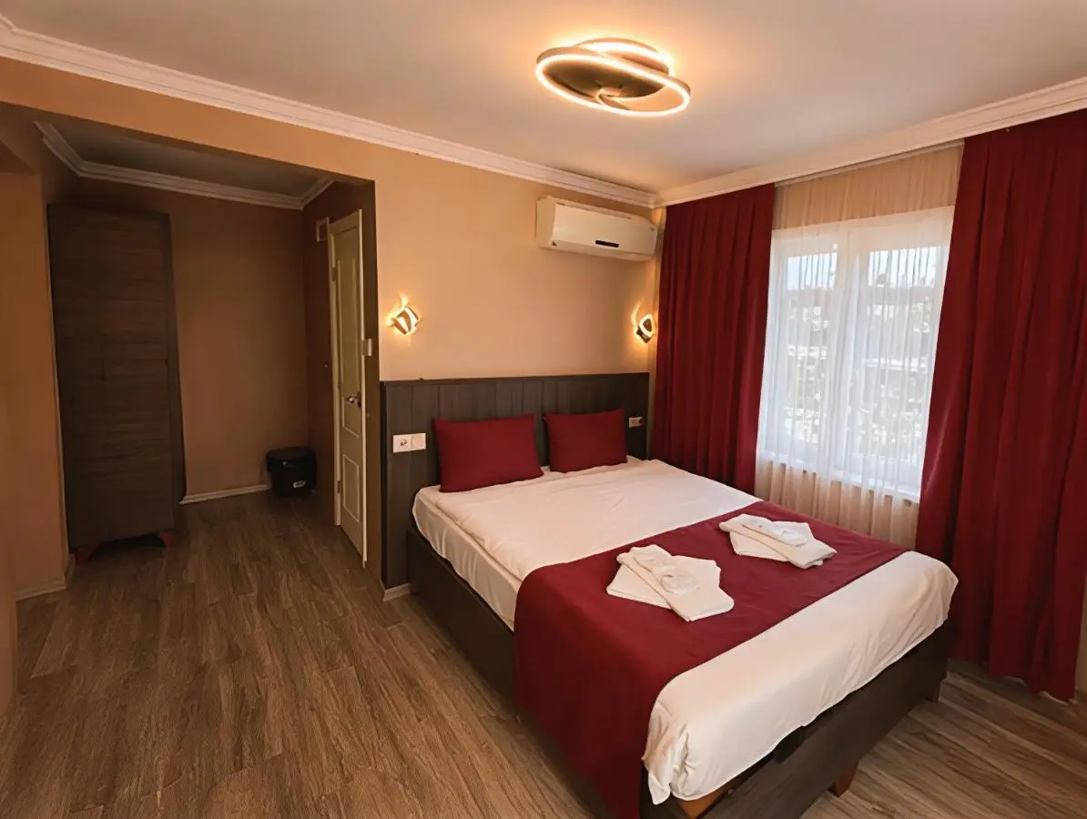 Le Safran Palace
