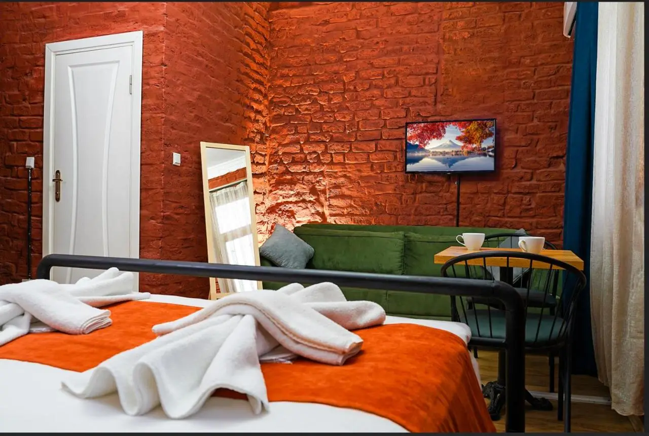 1826 Heritage Rooms