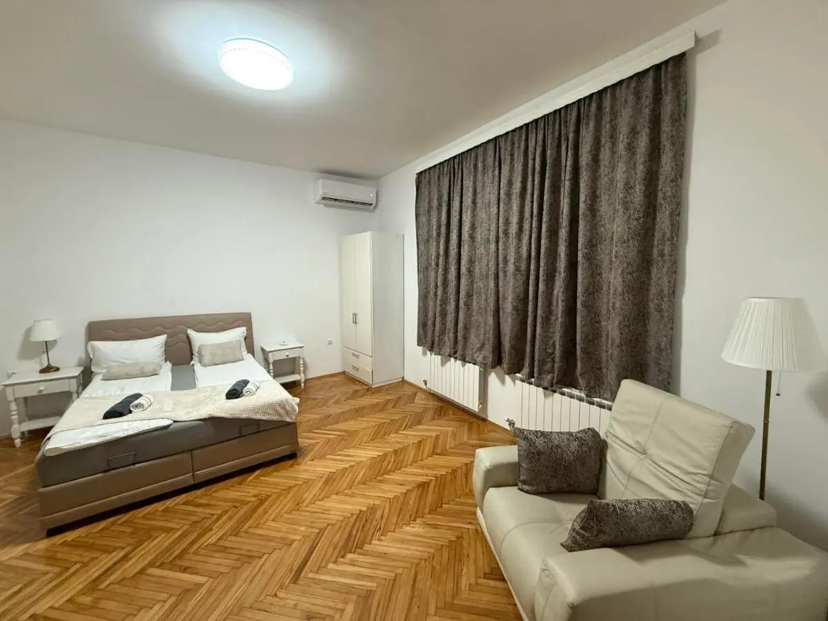 Latin Bridge Residence