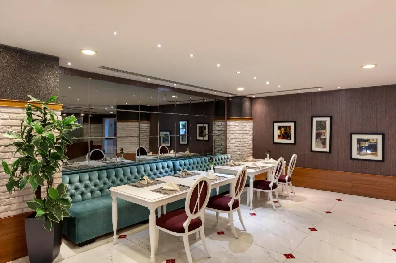Limak Lara Deluxe Hotel & Resort Antalya