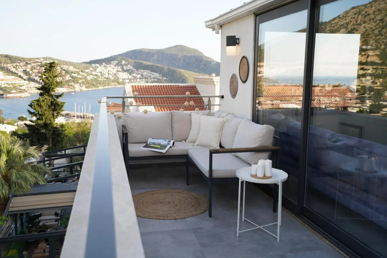 KAYA APARTMENTS