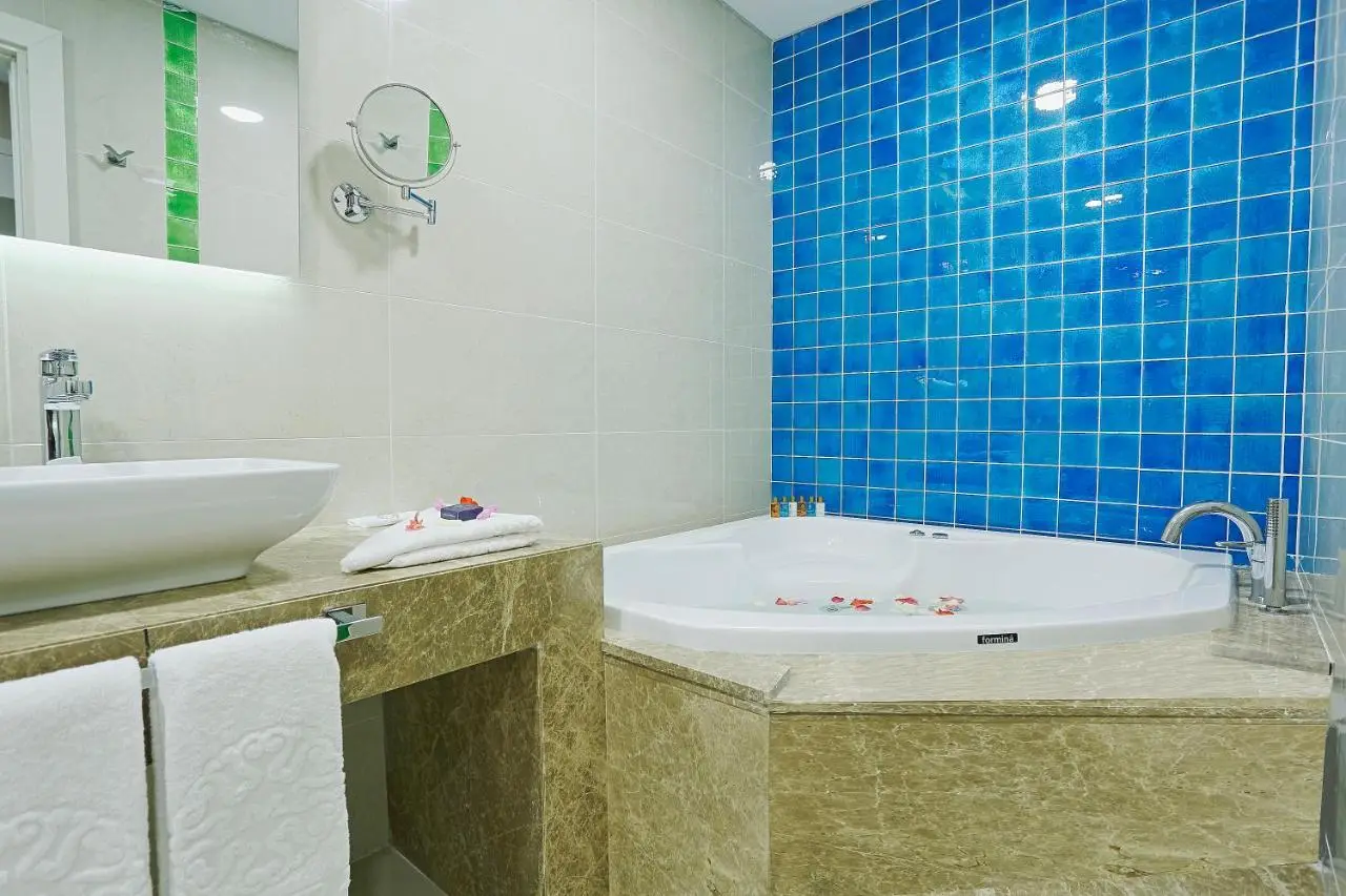 The Grand Mira Hotel