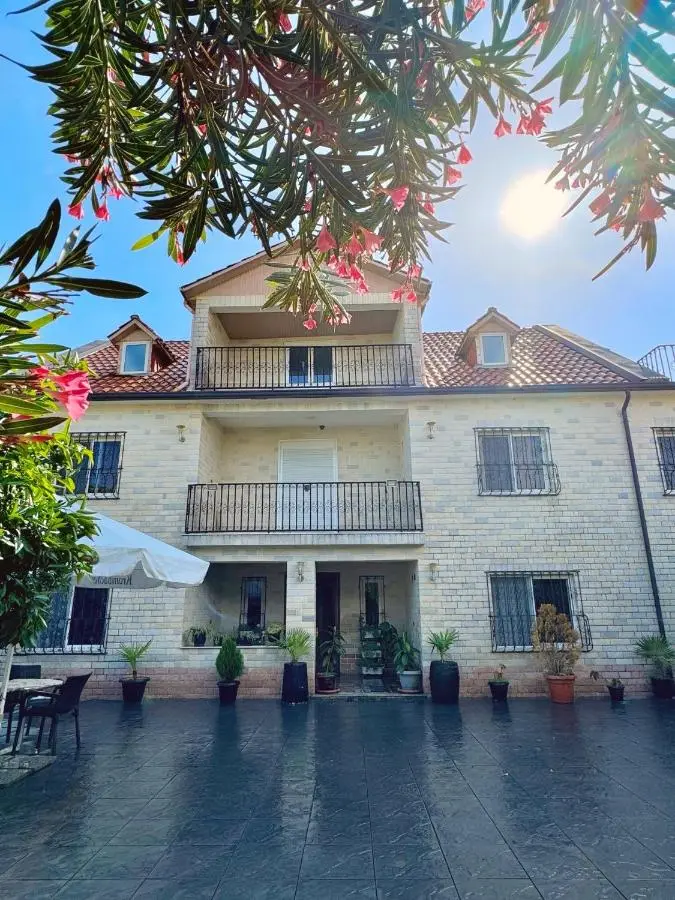 Villa Agos