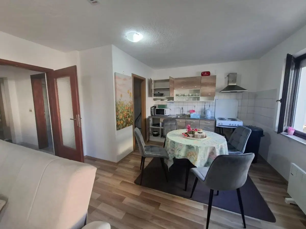 Apartment Maatoug