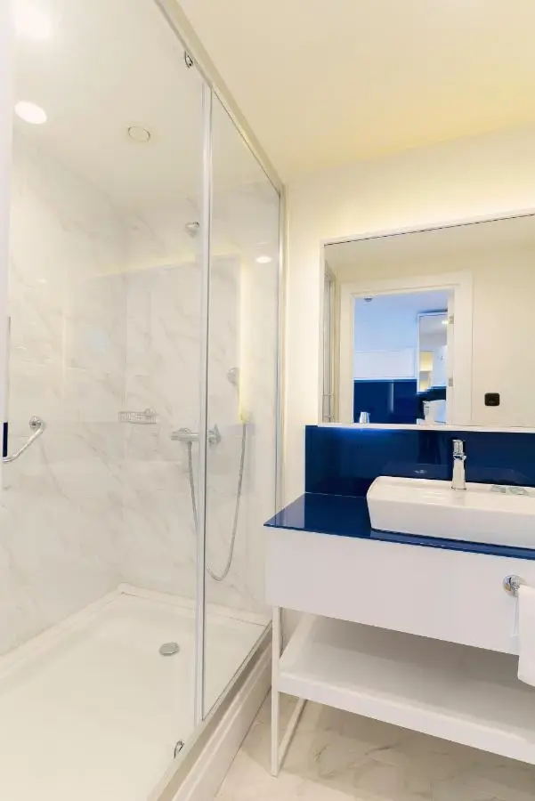 Luxury Sea View Apartments