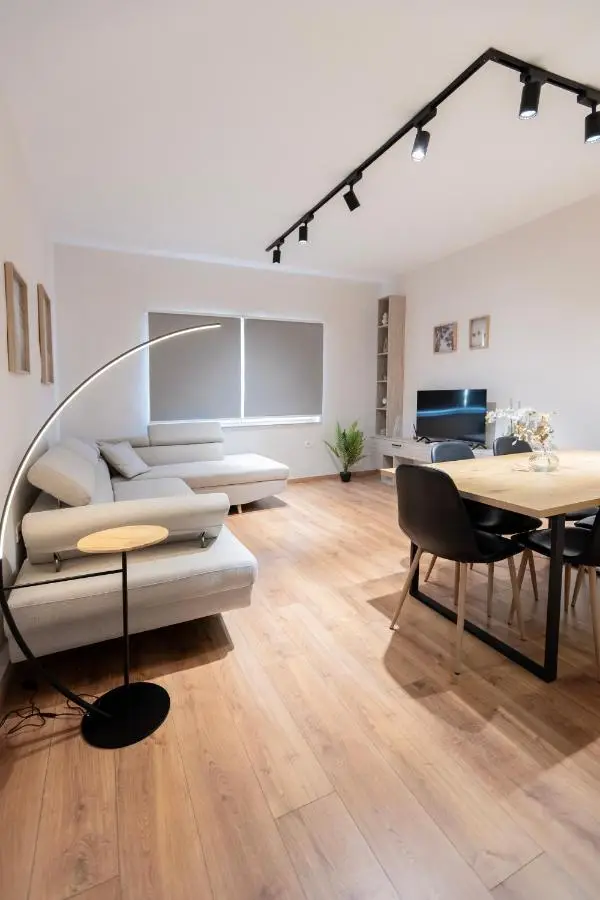 2BR at Artist's Palace - Skanderbeg Square Views