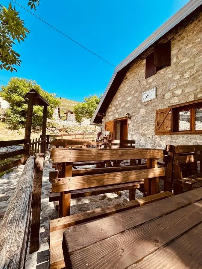 Bobića konak - Lukomir