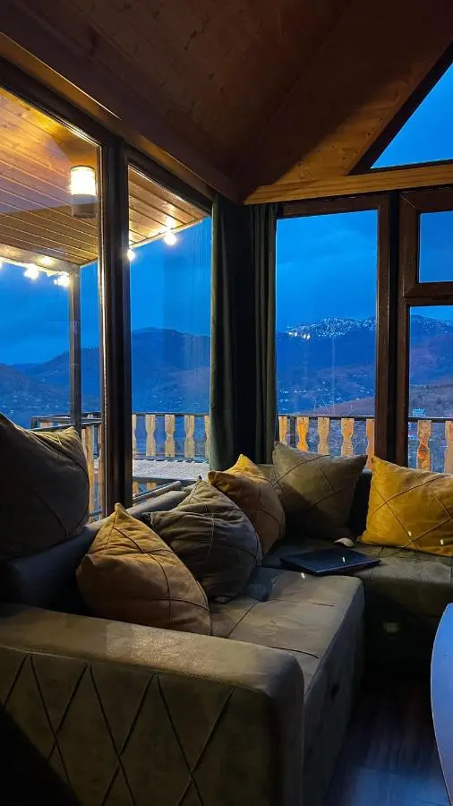 chemi kera Chalet