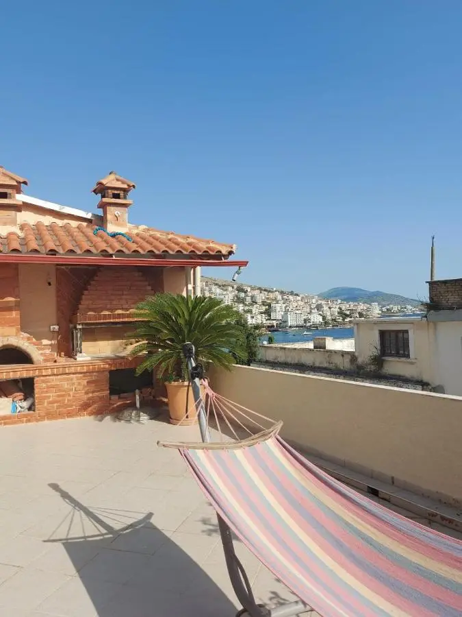 July Seaview Apartments