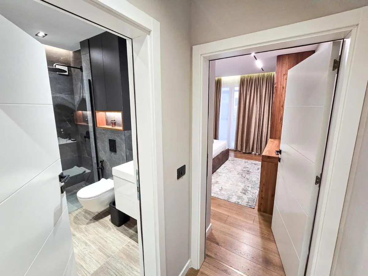 Urban21 Luxury 2 Bedroom Apartment