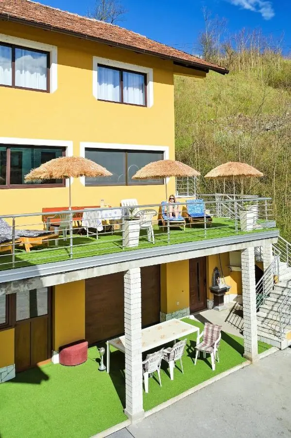 Lola's House