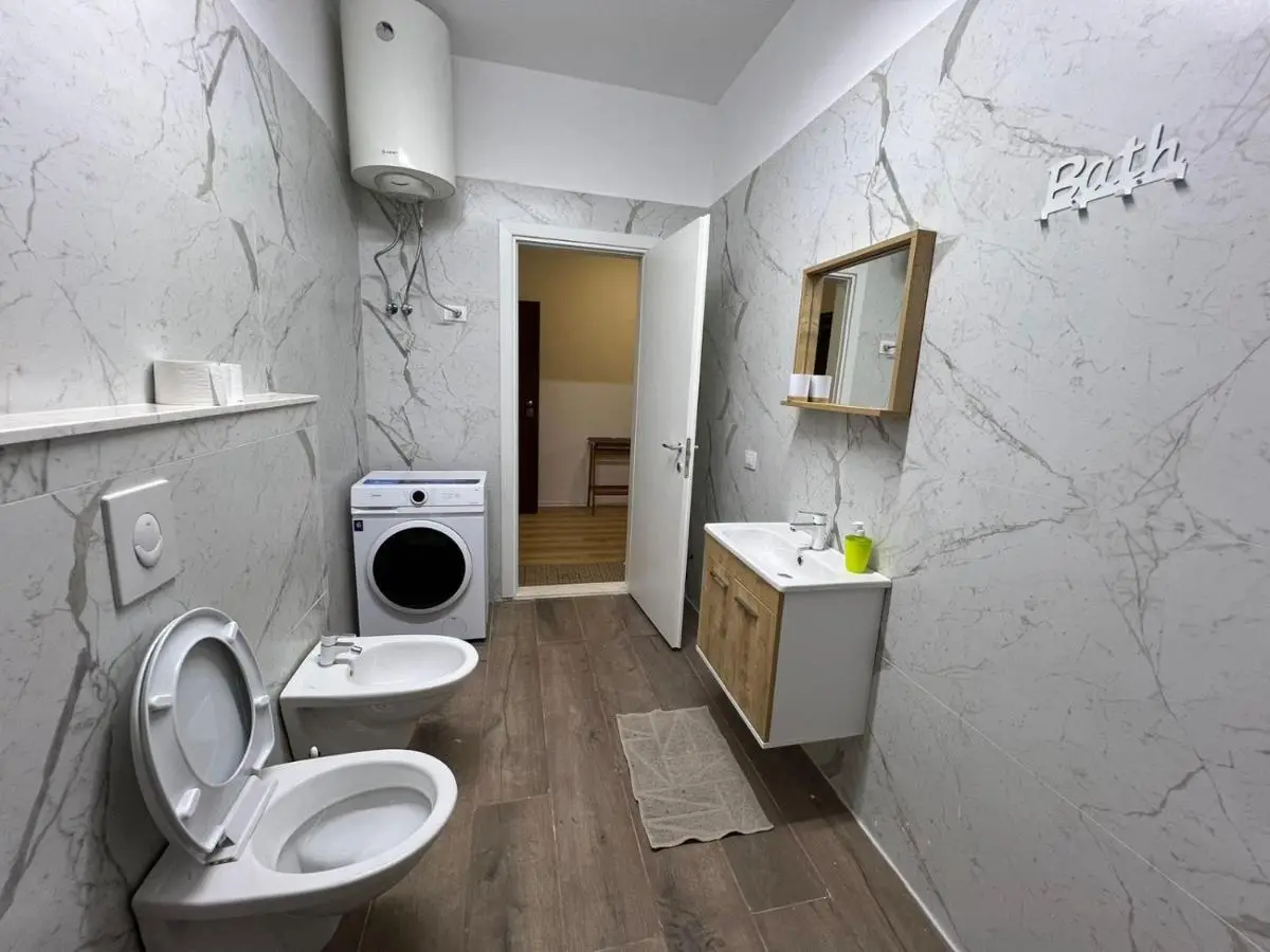 Thyamis Apartment