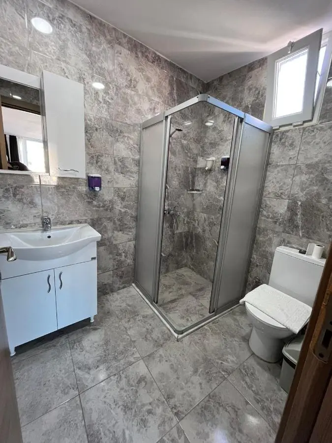 Emirhan Guesthouse & Suites