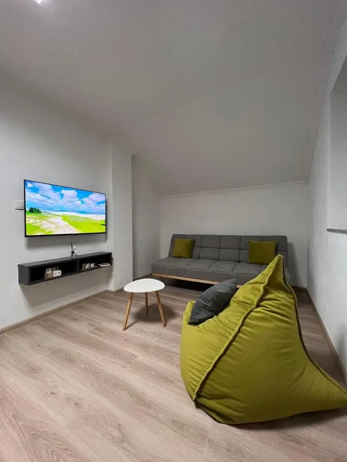 Apartmаn Avram ll