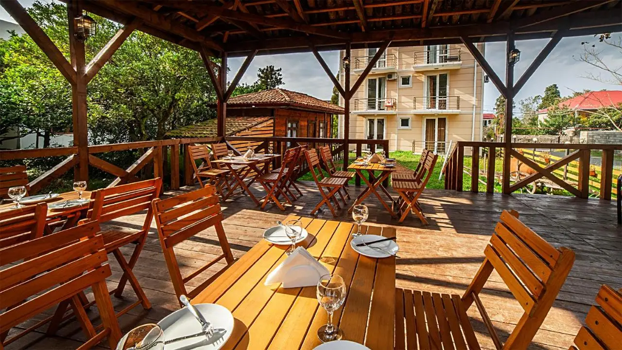 Orange Hotel