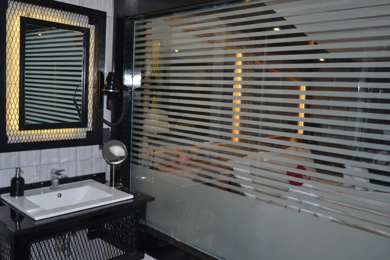 Gumus Palace Suites