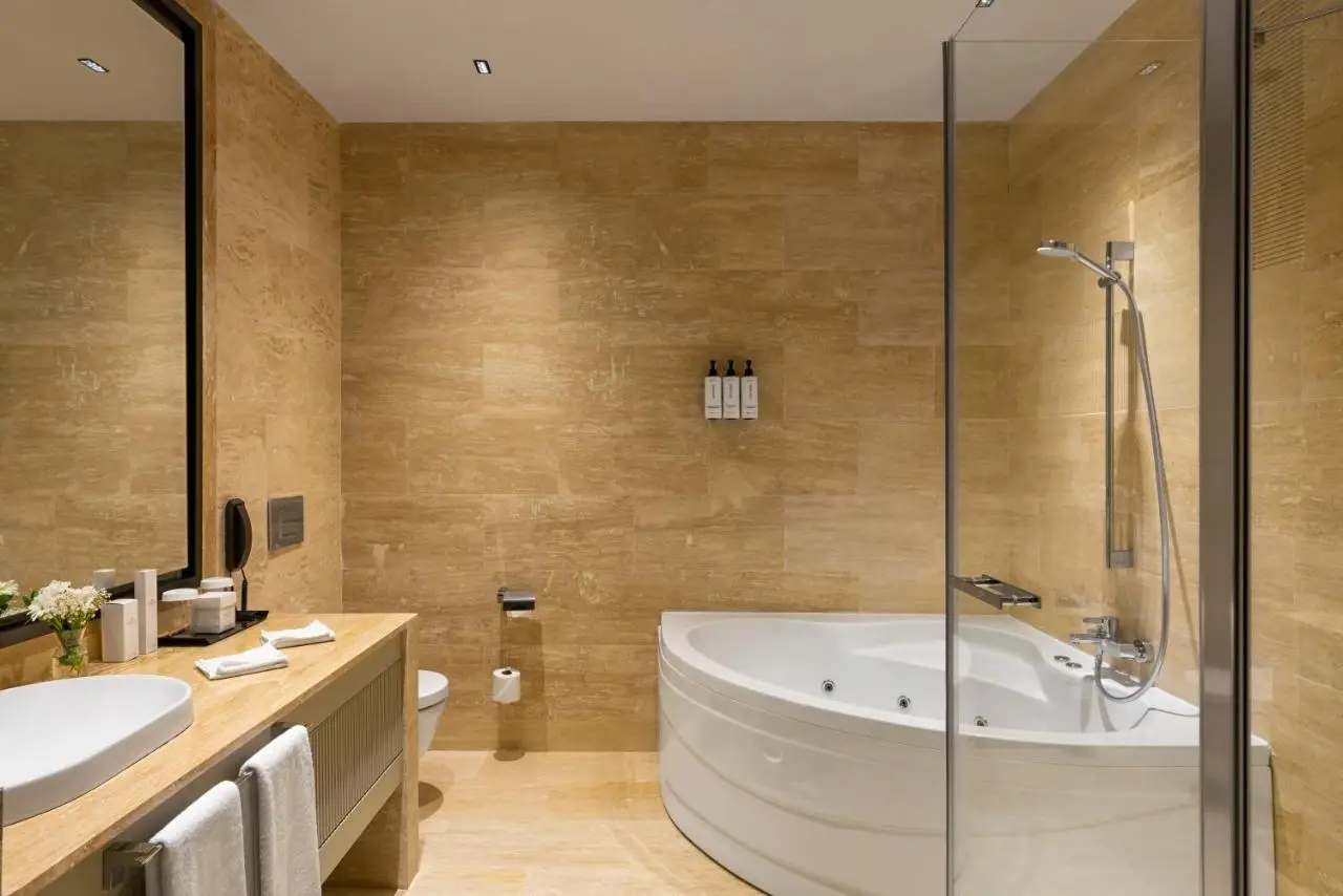 Crowne Plaza Istanbul Tuzla Viaport Marina by IHG