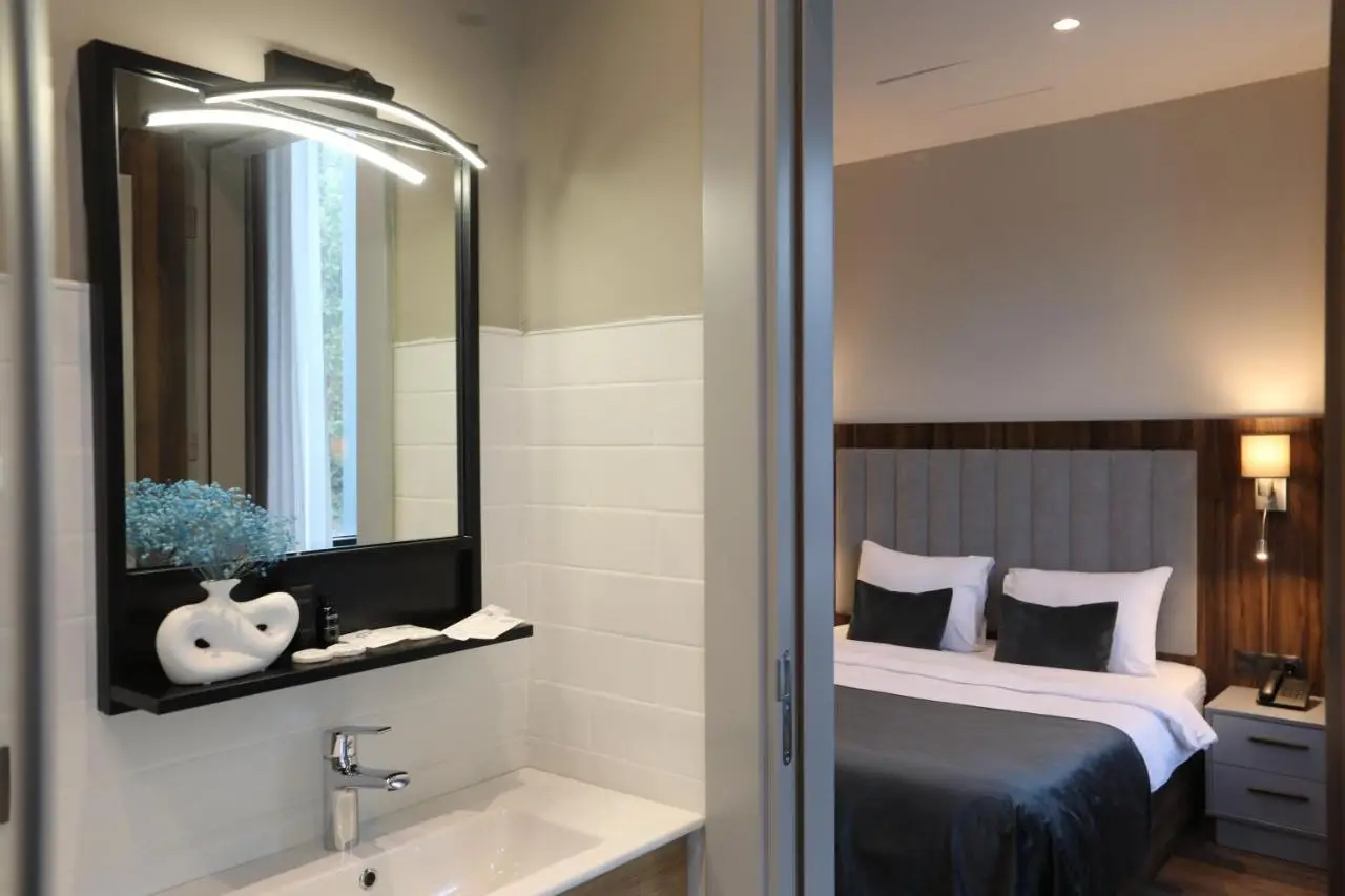 White Hill Hotel