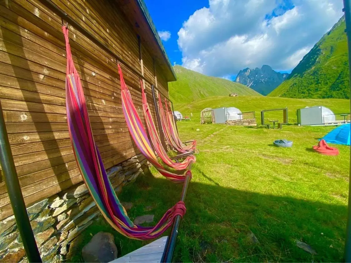 Zeta Camping -Chaukhi View Mountain Retreat