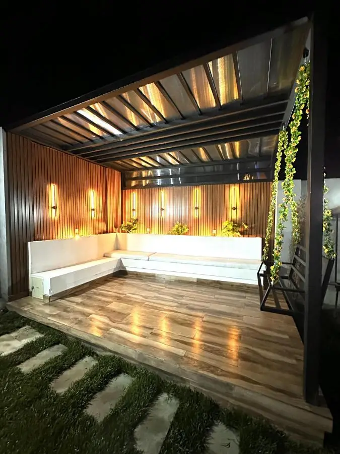 SILAND A Frame House