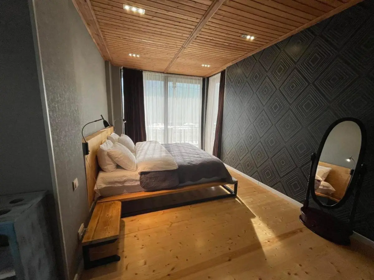 Vache Hotel