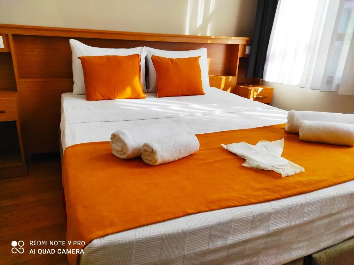Lebon Hotel-Special Class
