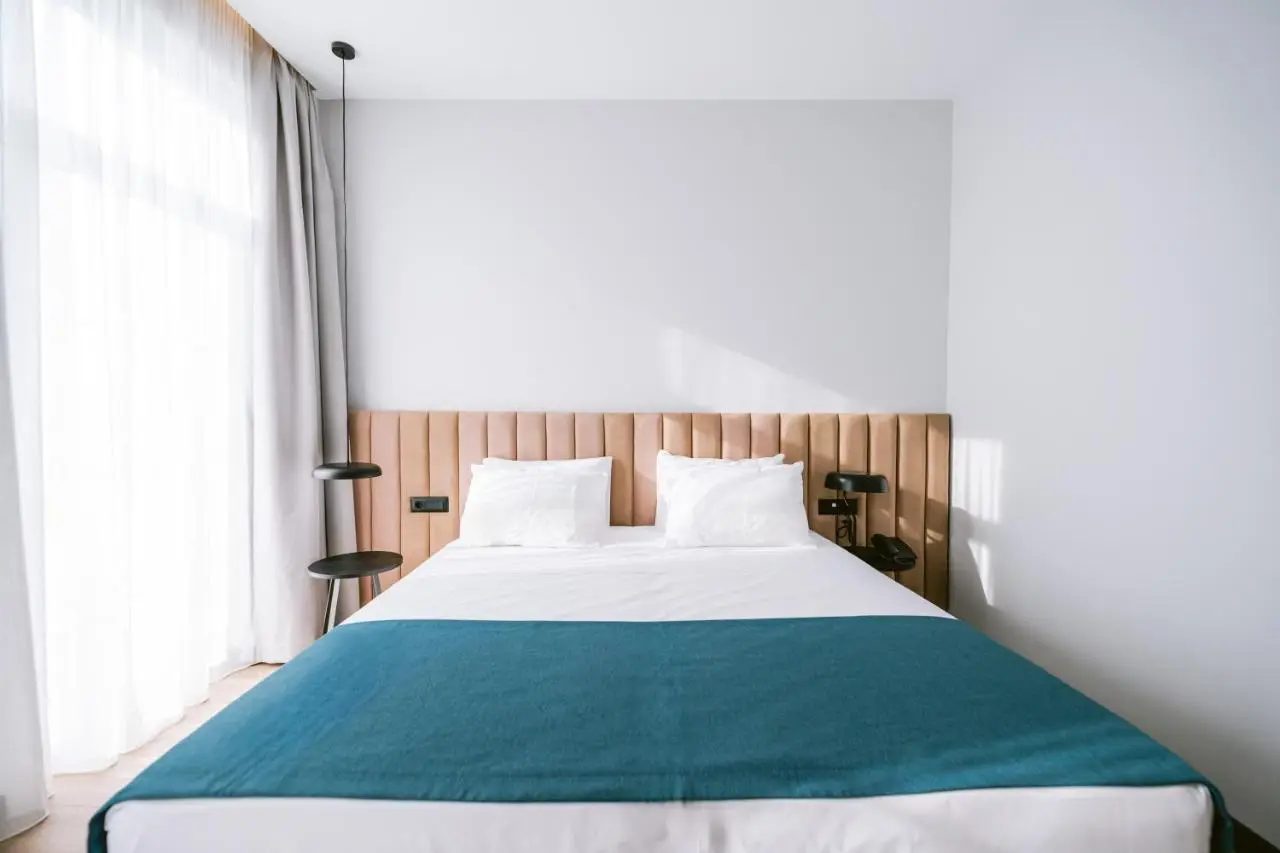 TRIBUTE Hotel