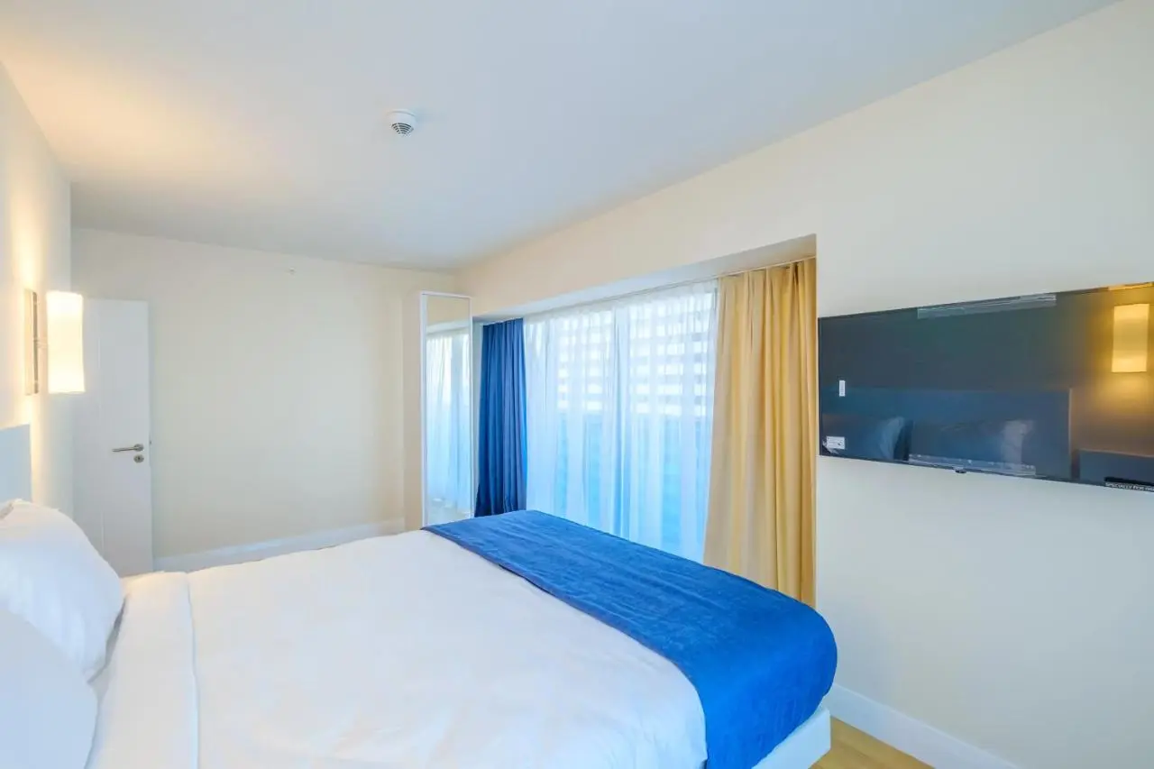 Panorama BeachFront Aparthotel