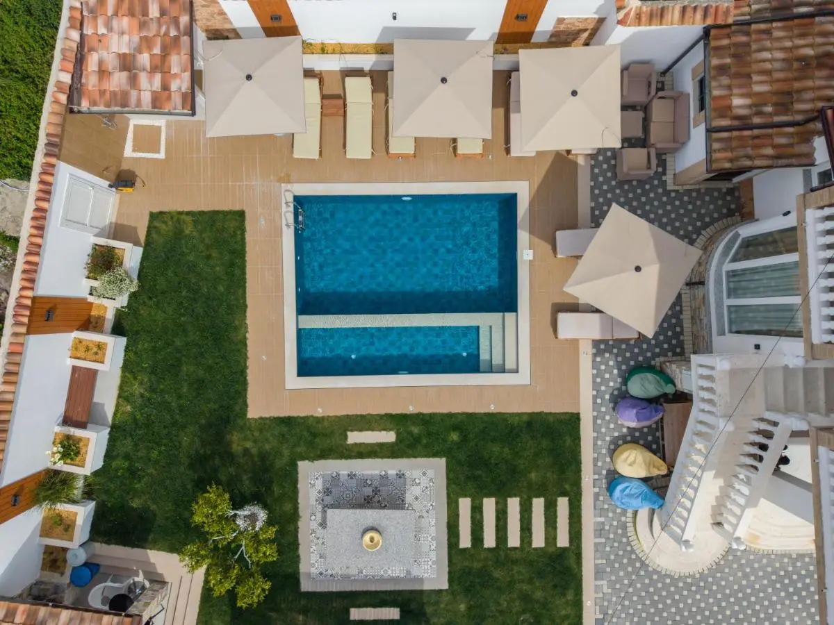 Villa Lejzo - Swimming Pool