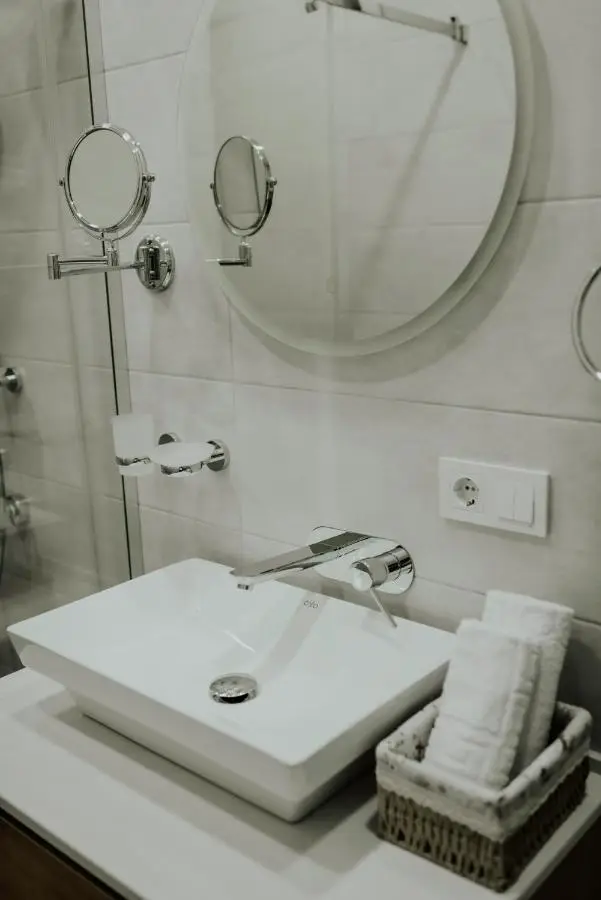Luxury Inn Grand Residences
