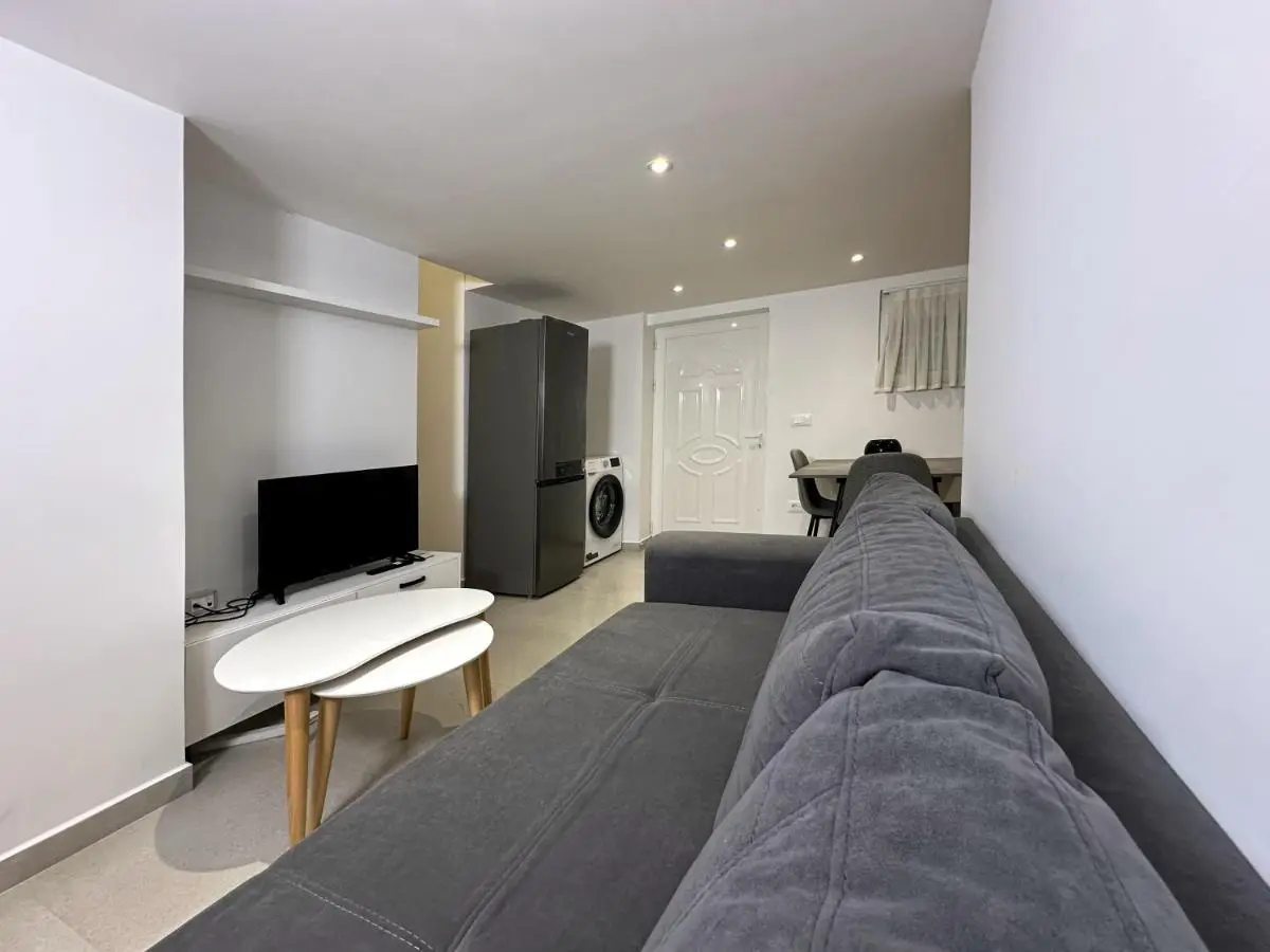 Home Select Tirana 2