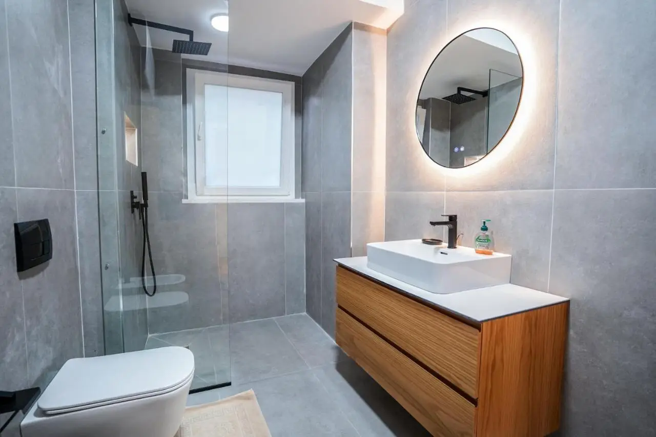 2BR at Café Flora Skanderbeg Square Area