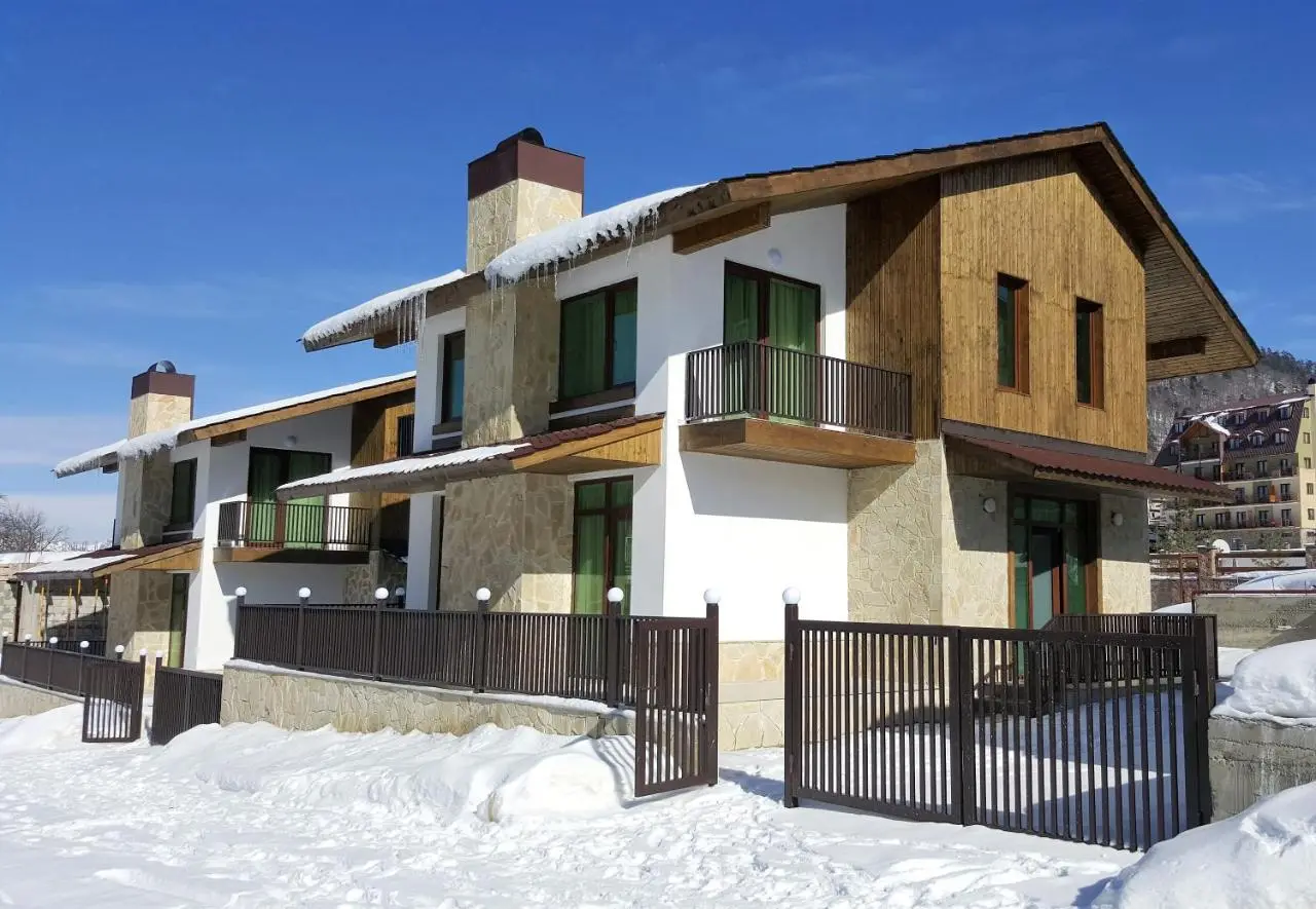 Crystal Town House